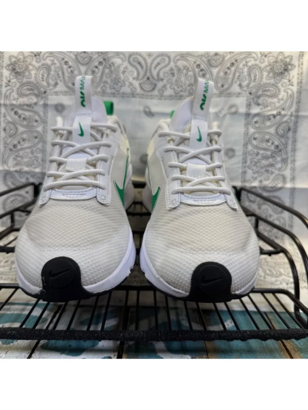 Nike Air Max Interlock Lite White/Green Low Top Lace Up DX3705-102 womans Sz 7